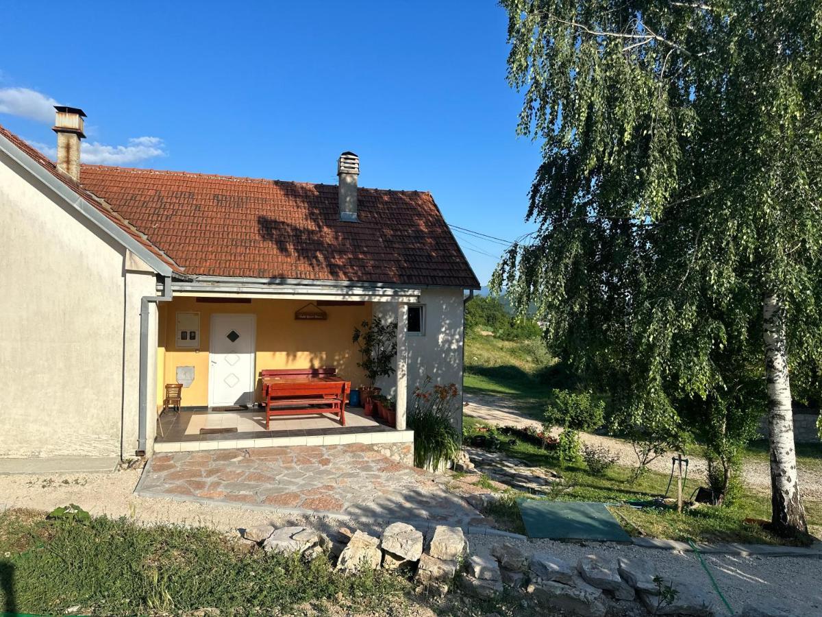 Gazdinstvo Tadic Guest House Nikšić Exterior foto