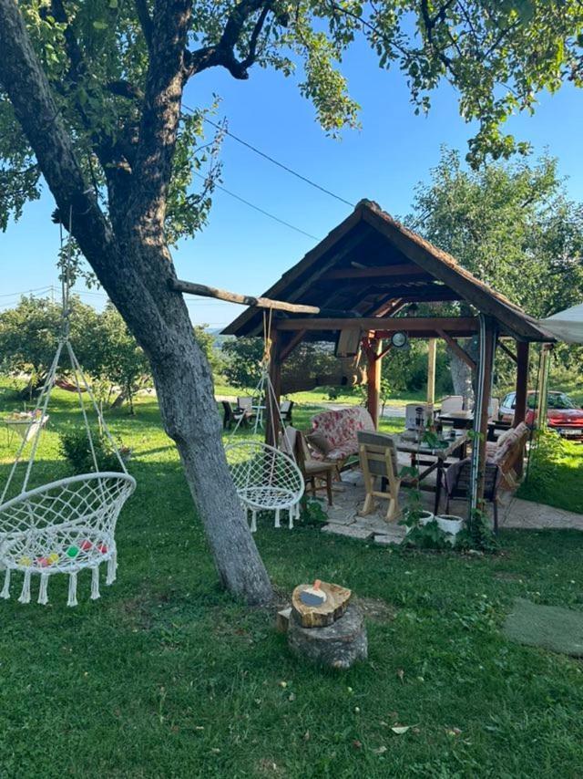 Gazdinstvo Tadic Guest House Nikšić Exterior foto